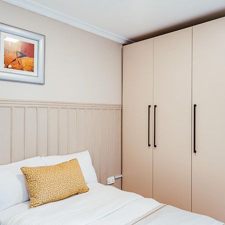 Hotel Cozy Stead Nairobi Esterno foto