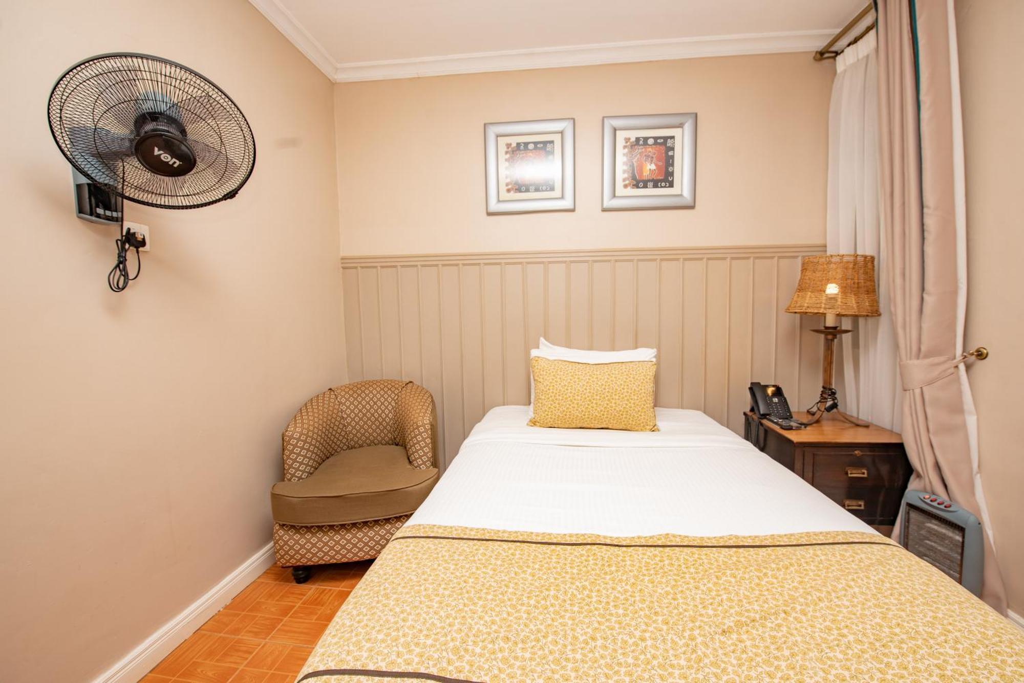 Hotel Cozy Stead Nairobi Esterno foto